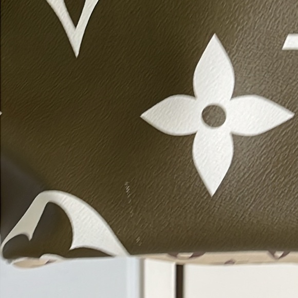 Fashion Tote Bag - Picture 4 of 6